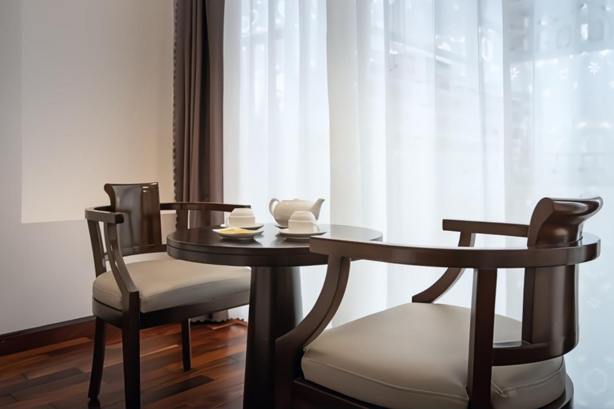 Hoang Linh Riverside Hotel *