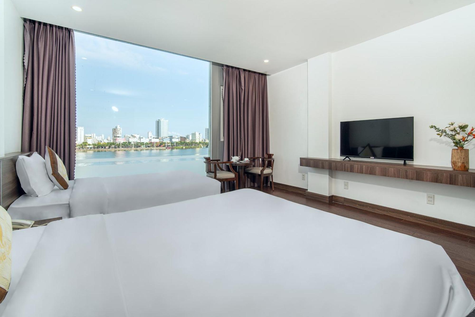 Hoang Linh Riverside Hotel Đà Nẵng