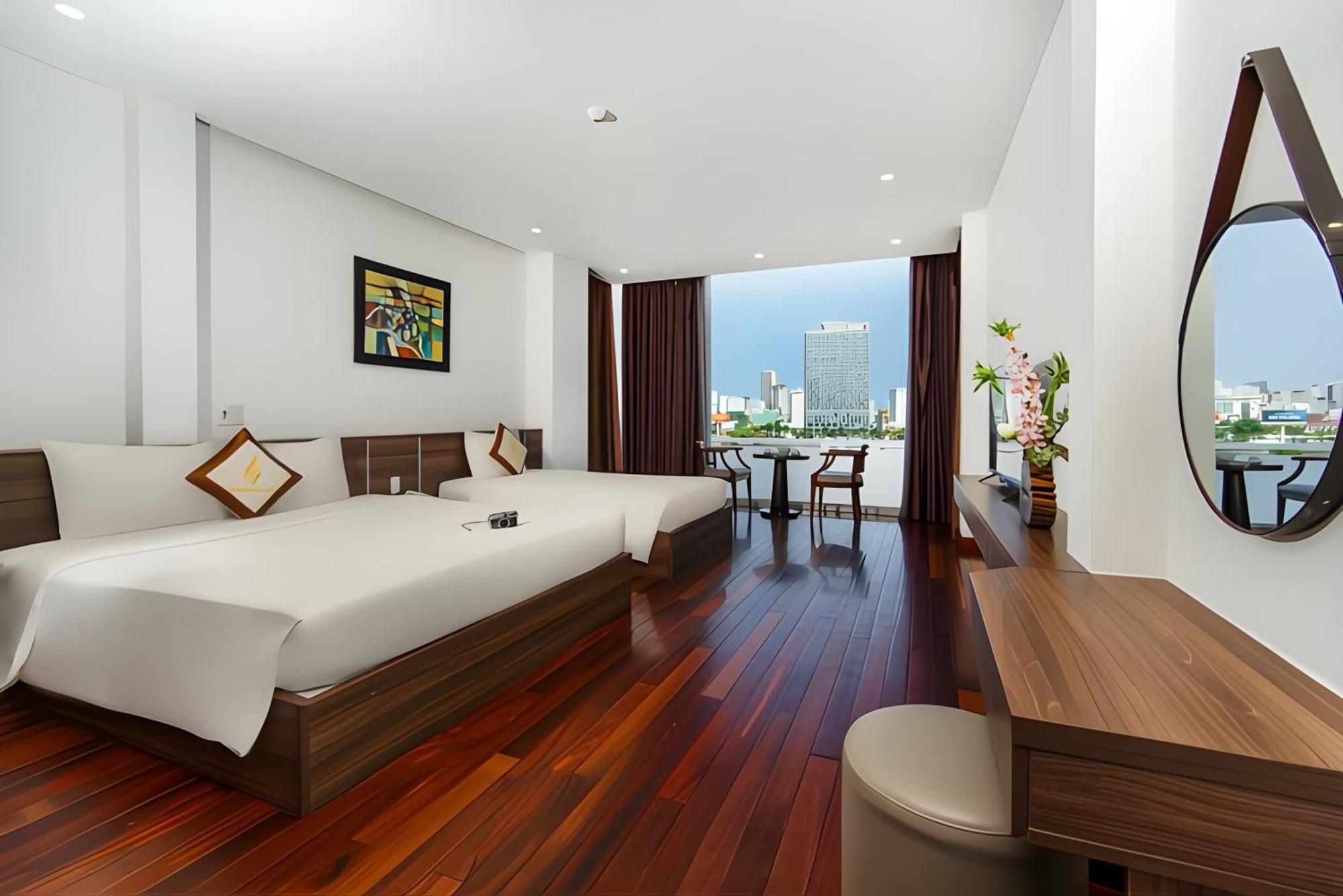 Hoang Linh Riverside Hotel Đà Nẵng
