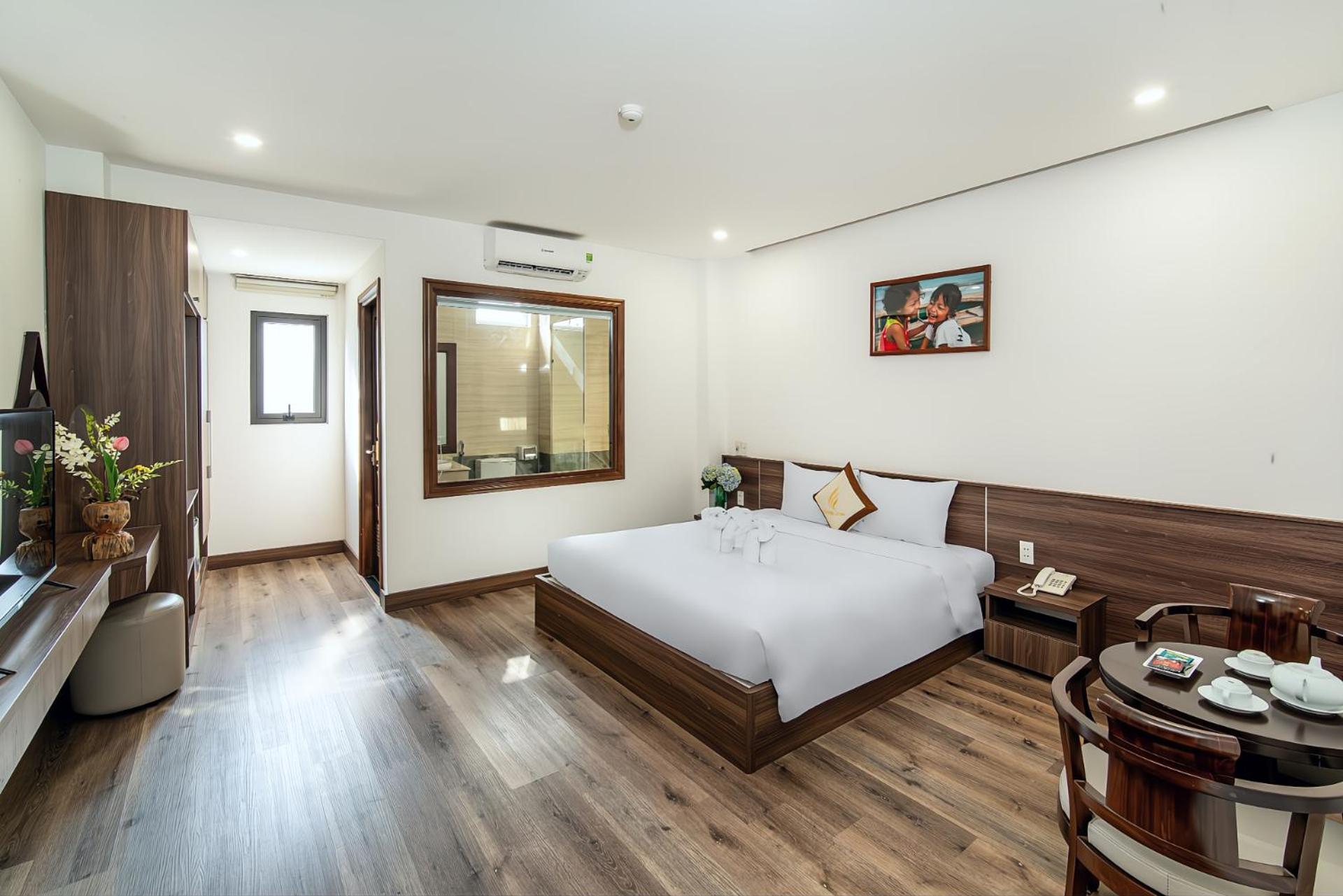 Hoang Linh Riverside Hotel Đà Nẵng
