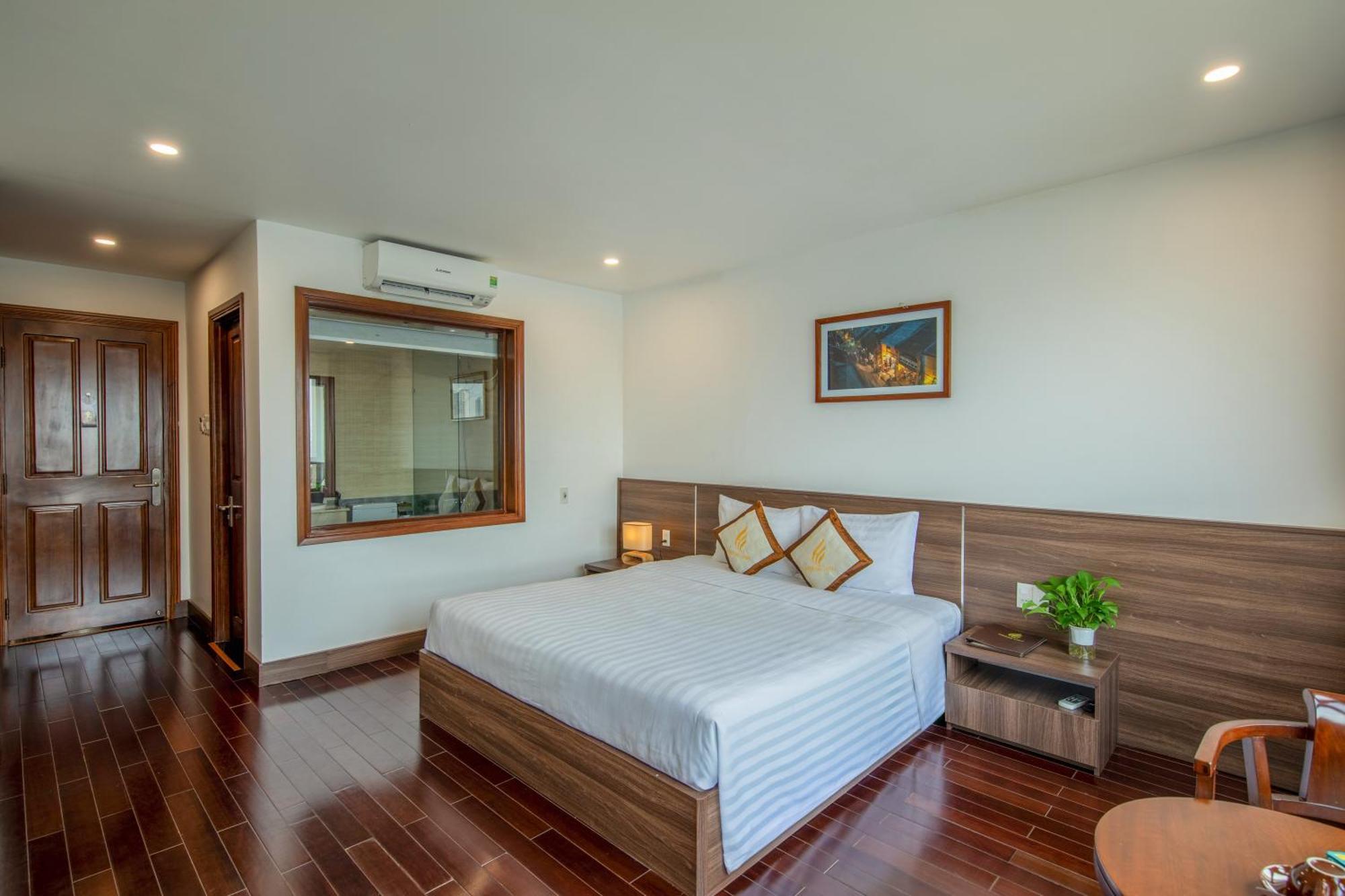 Hotel Hoang Linh Riverside